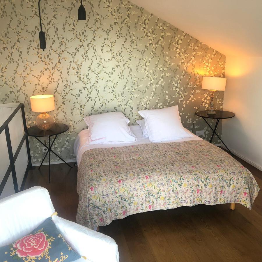 Denis & Virginie - Chateau A Pied - Parking Gratuit Versailles Eksteriør bilde